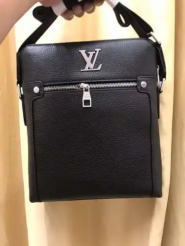 Bolso bandolera para hombre LL, elaborado en piel vacuno original importada, alta calidad, entrega e