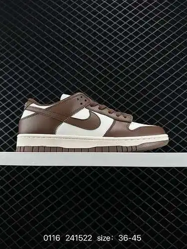 La serie de zapatillas Nike SB Zoom Dunk Low son zapatillas deportivas informales clásicas y versáti