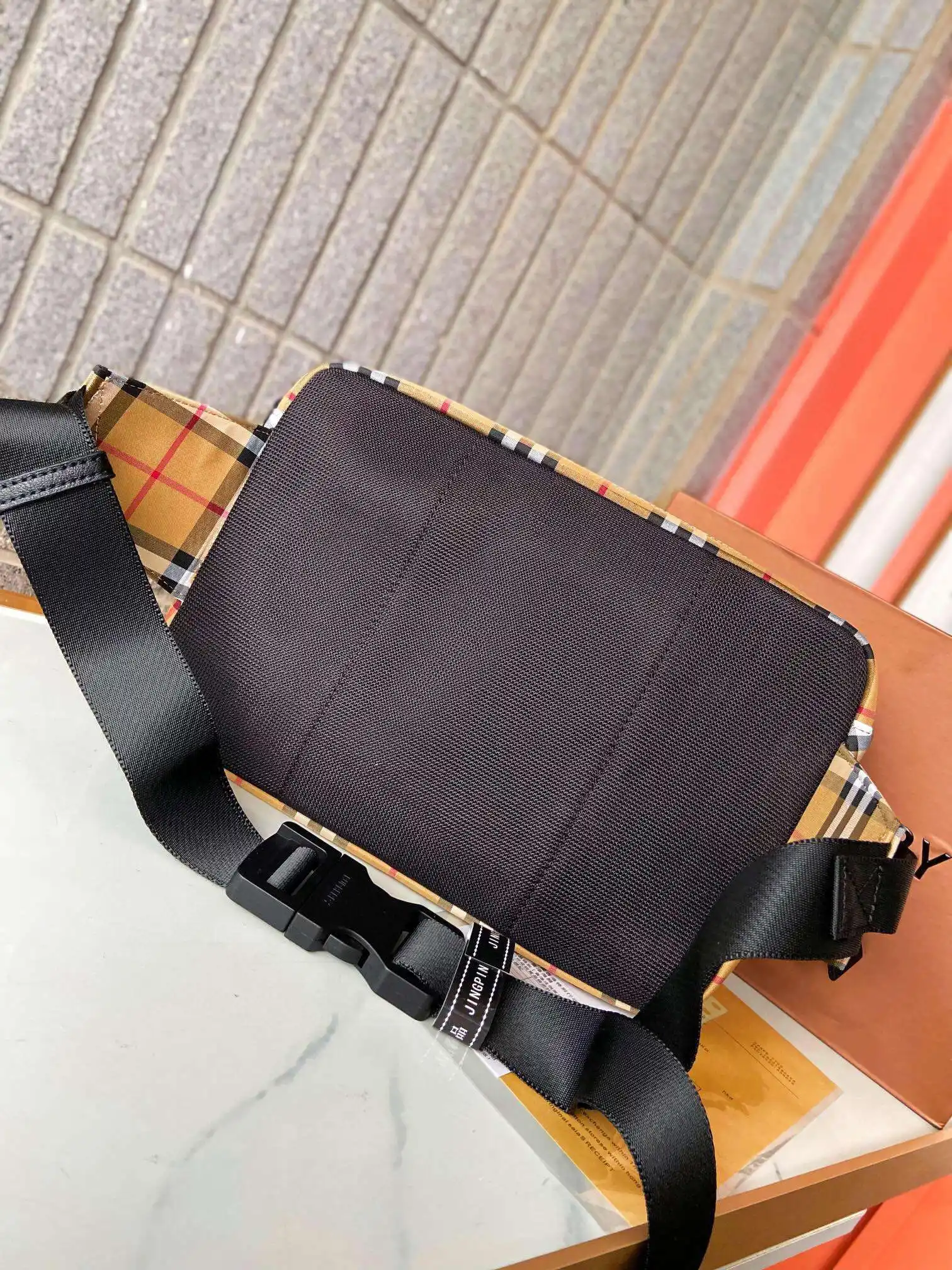 KK02250 (4).webp