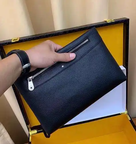 Bolso clutch para caballero, elaborado en piel vacuna original importada, alta calidad, entrega en b