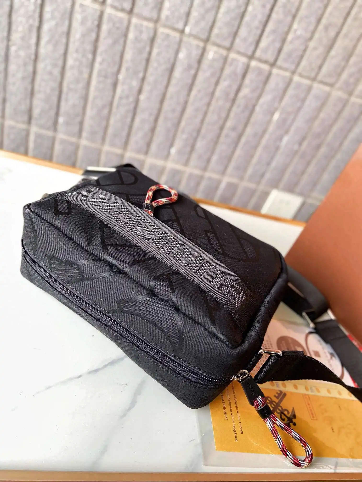 KK02050 (4).webp