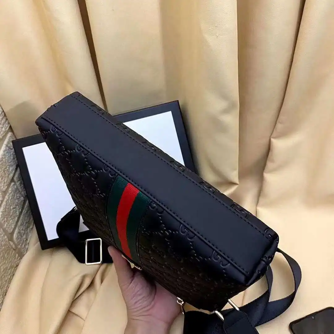HR002550 (3).webp