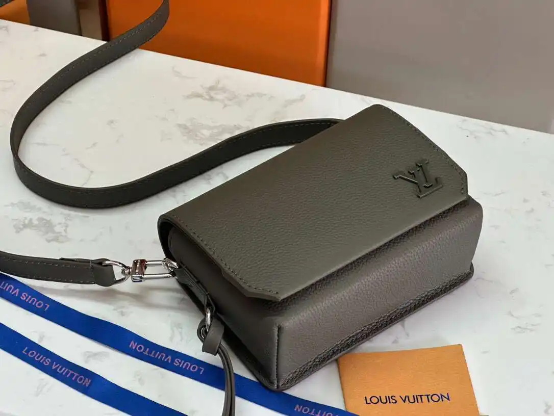 KK03850 (4).webp