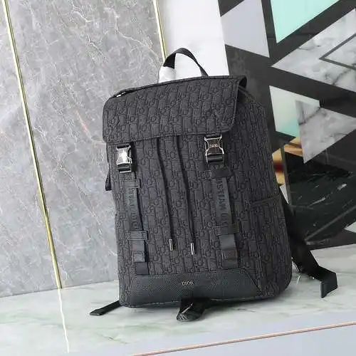 Mochila para hombre Fabricada en cuero original importado de primera calidad Versión réplica de alta