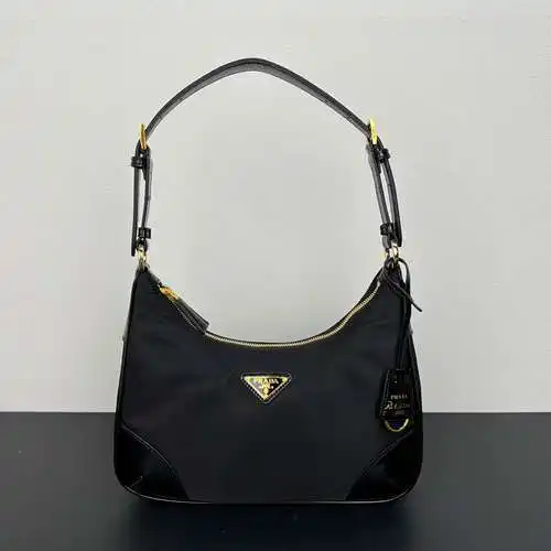 Bolso PRA@DA para axilas fabricado en piel de vacuno original importada, alta calidad, entrega en bo