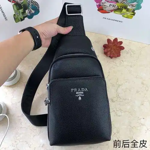 Bolso de pecho para caballero, elaborado en piel vacuna original importada, alta calidad, entrega en