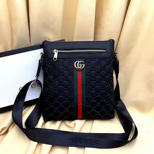 Bolso bandolera para caballero, elaborado en piel vacuna original importada, alta calidad, entrega e