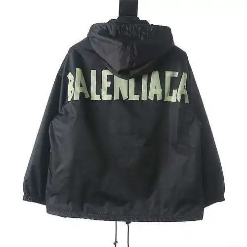 Balenciaga BLCG 23 nueva chaqueta cortavientos con capucha y estampado liso