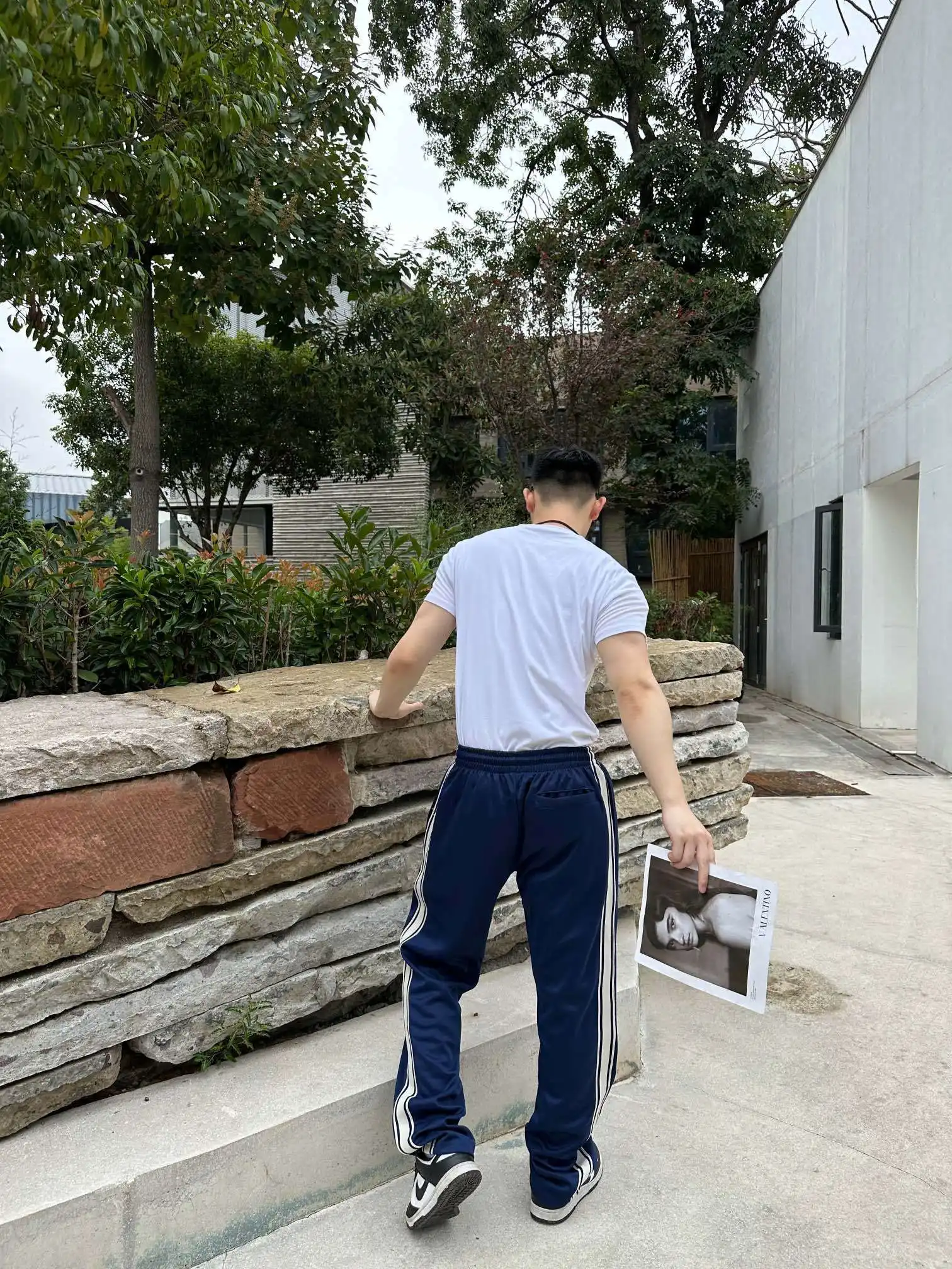 1709012562328.webp