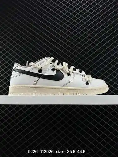 3. Personalizados con el estilo deconstruido de cuerda Off-White™, los zapatos deportivos casuales d