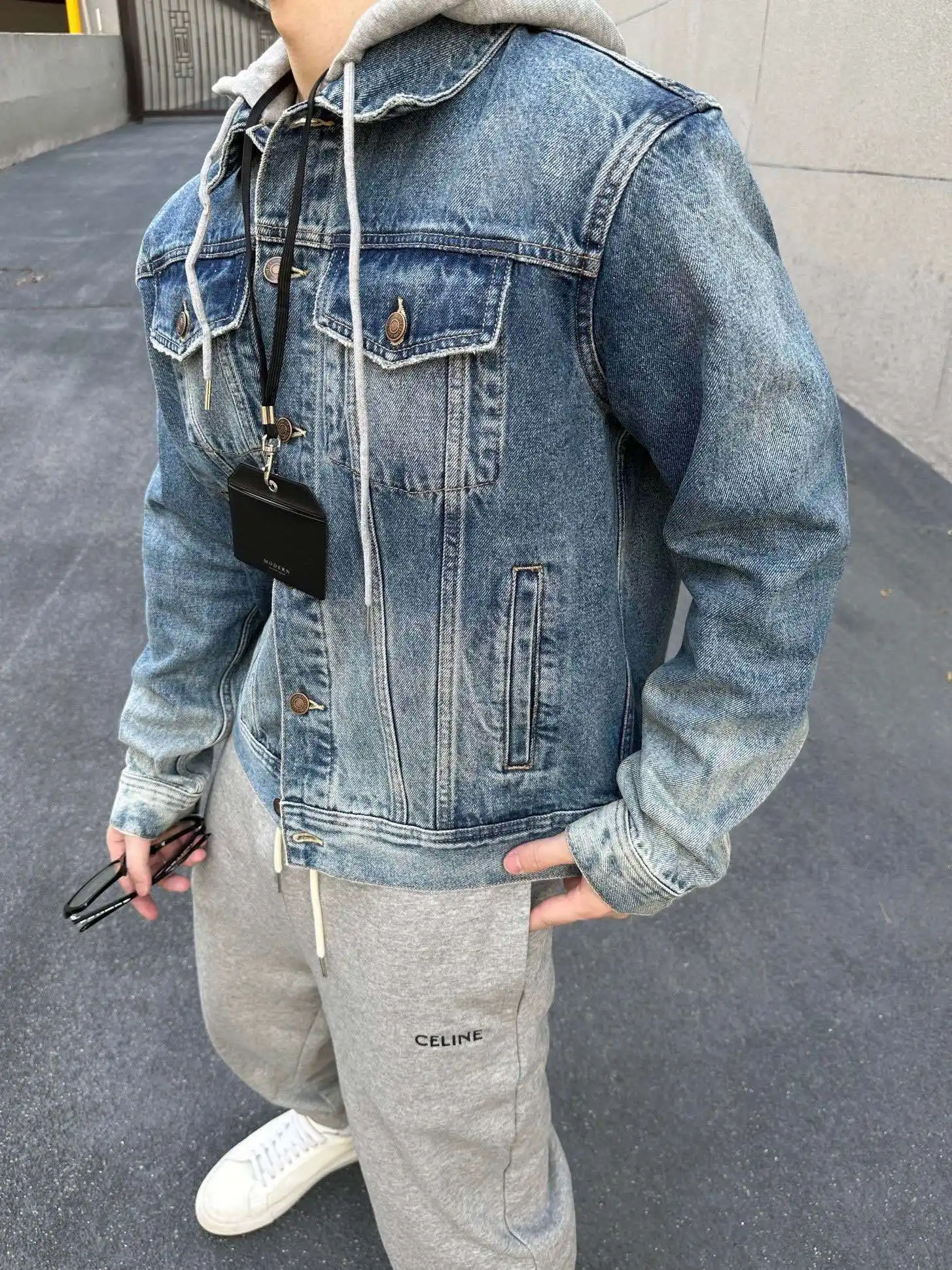 1708798756099.webp