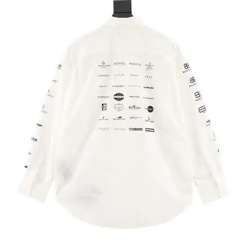 Camisa de manga larga con estampado multilingüe BLCG