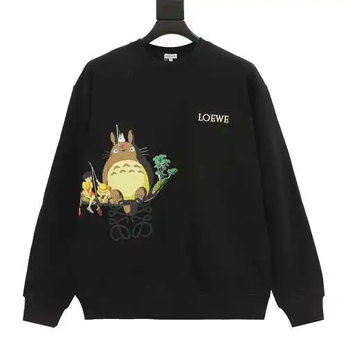 Loe*we / Luo Yiwei Sudadera con cuello redondo y estampado Totoro