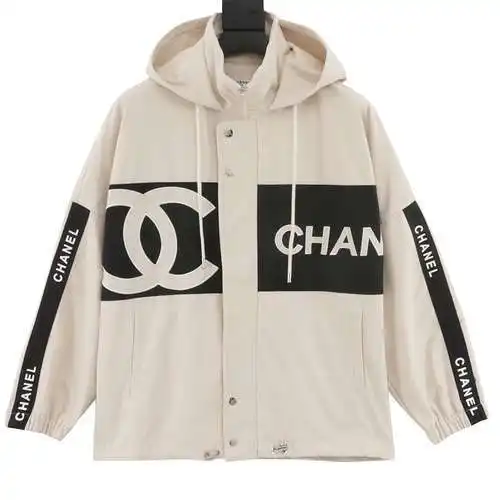 CHA*NEL / Chaqueta cortavientos con cremallera retro con eslogan bordado de Chanel