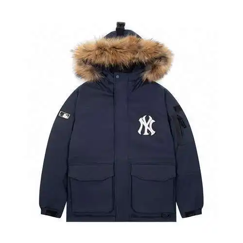 2023Fw / MLB Logotipo de los New York Yankees Top con cuello de piel grande Original con capucha Rop