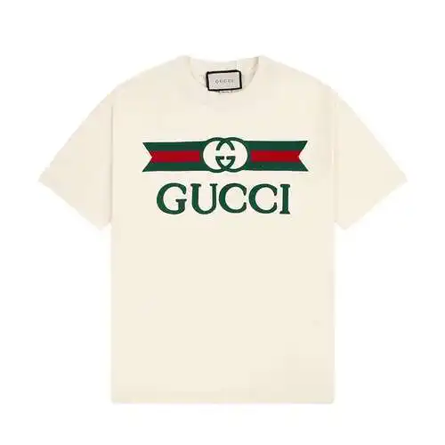 Gu*cci Gucci Camiseta extragrande de manga corta bordada con logo G*cci entrelazado