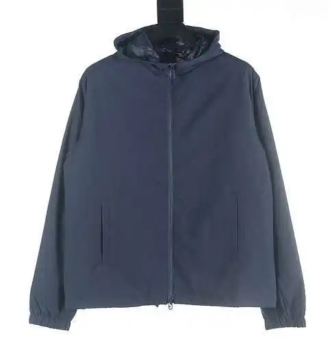 Fendi FD 23 chaqueta con capucha y cremallera con estampado oscuro de flores antiguas de nuevo estil