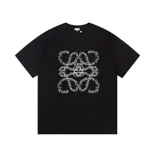 LOE*WE Camiseta con cuello redondo y logo grande bordado