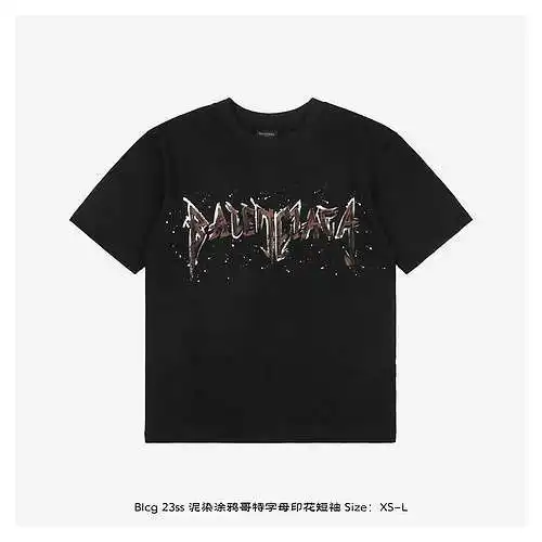 Blcg 23ss manga corta con estampado de letras góticas y graffiti fangoso
