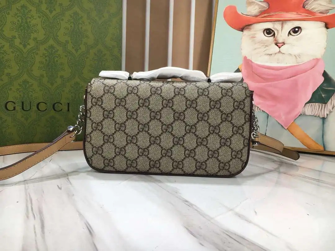 KK02250 (24).webp