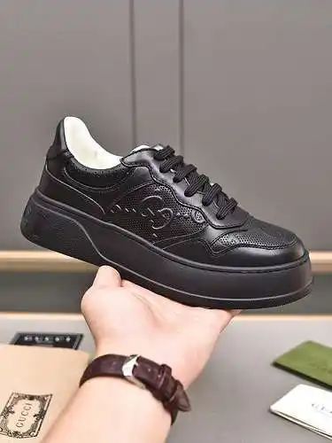 GUCCI Pareja Código de modelo: 0227C10 Talla: Mujer 35-41, Hombre 38-46 (Mujer 41, Hombre 45 46 pers