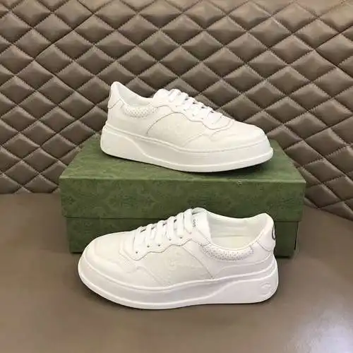 Zapatos GUCCI para hombre y mujer Código: 0304B60 Talla: 35/40 para mujer (el 41 para mujer se puede