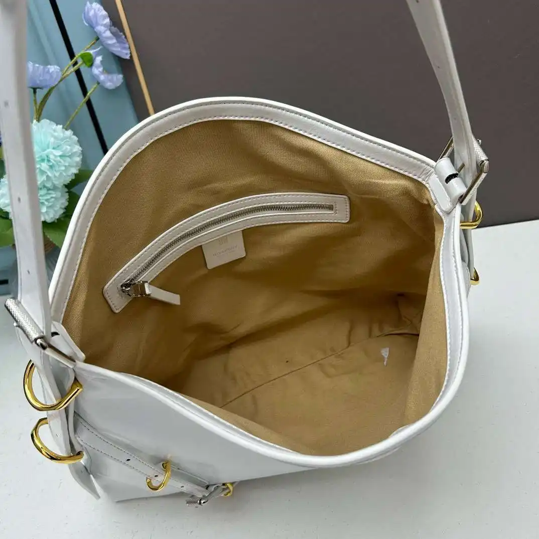 KK02950 (5).webp