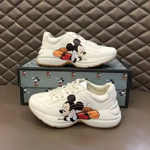 Zapatos GUCCI para hombre y mujer Código: 0304C00 Talla: mujer 35-39, hombre 38-44 (45 personalizado