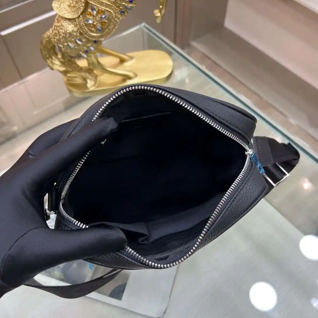 KK02850 (5).webp