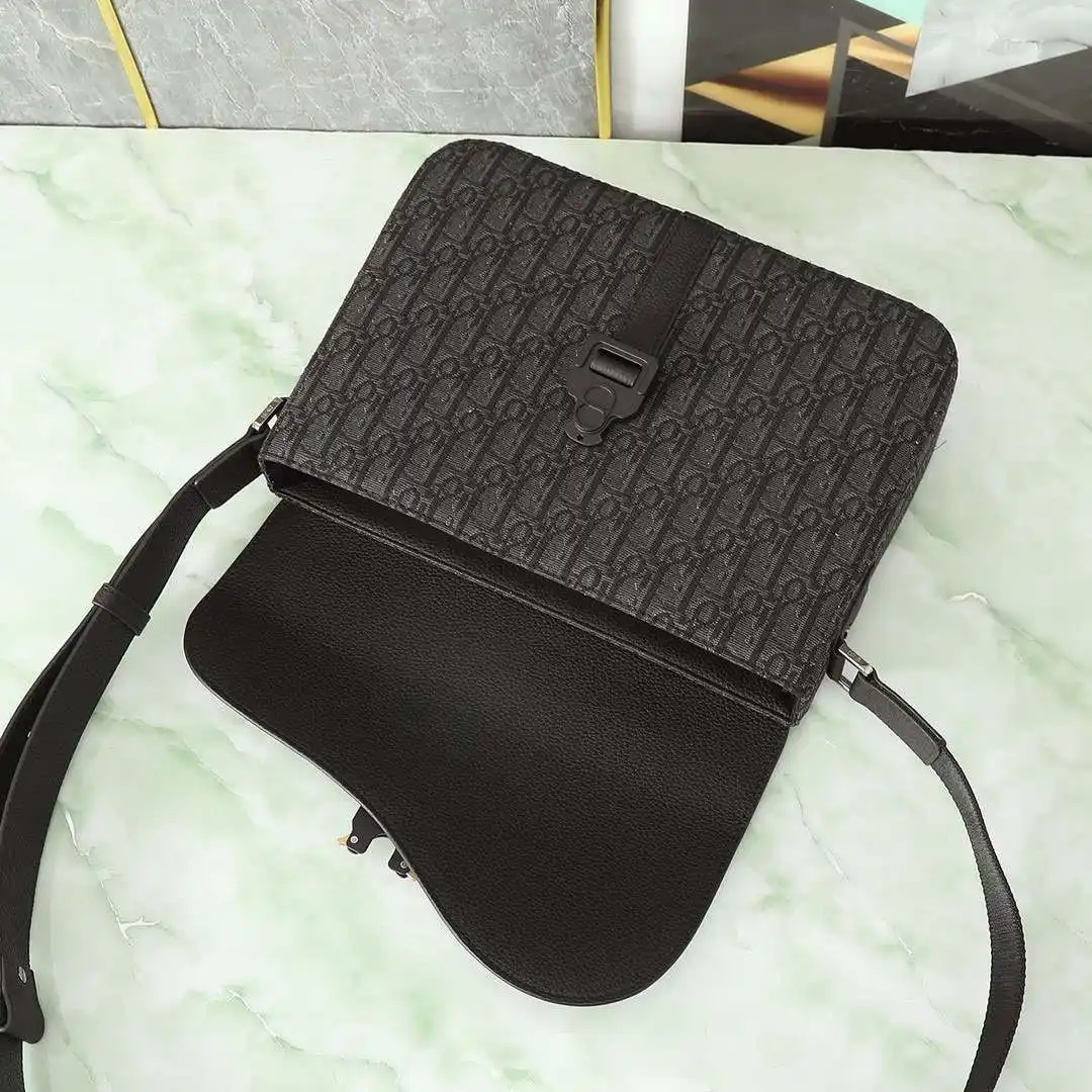 KK04450 (5).webp