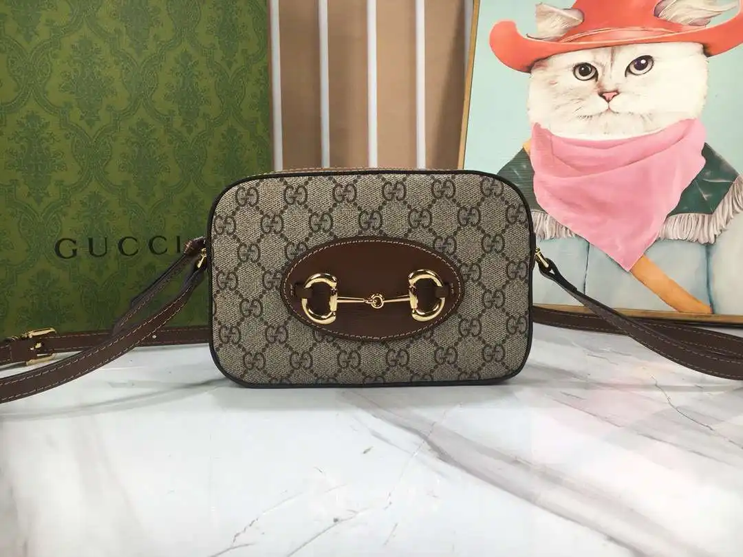 KK01850 (11).webp