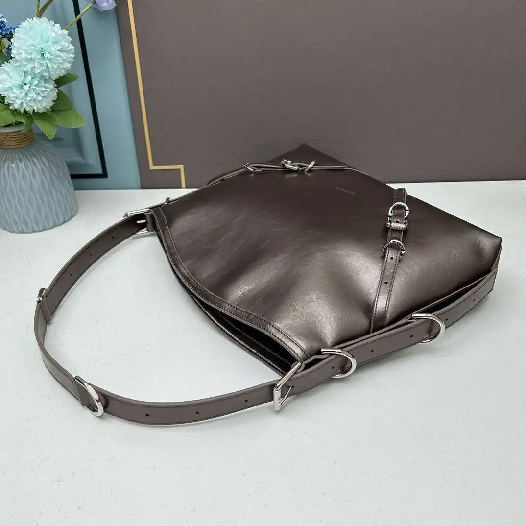 KK02950 (9).webp