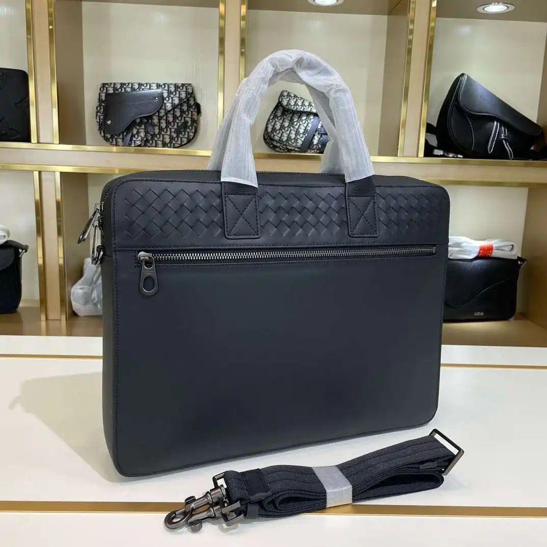 KK03850 (1).webp