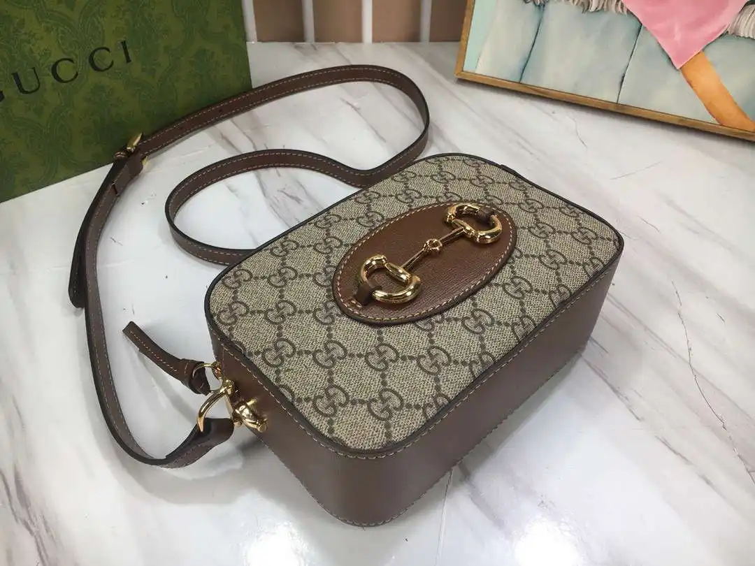 KK01850 (15).webp