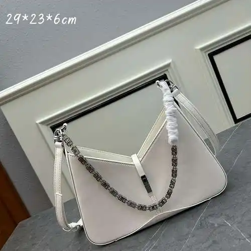 Bolso bandolera GIV, fabricado en piel vacuna original importada, alta calidad, entrega en bolsa reg