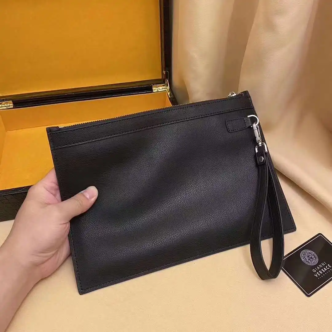 EE001450 (4).webp