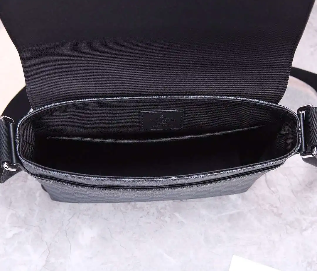 KK03050 (5).webp