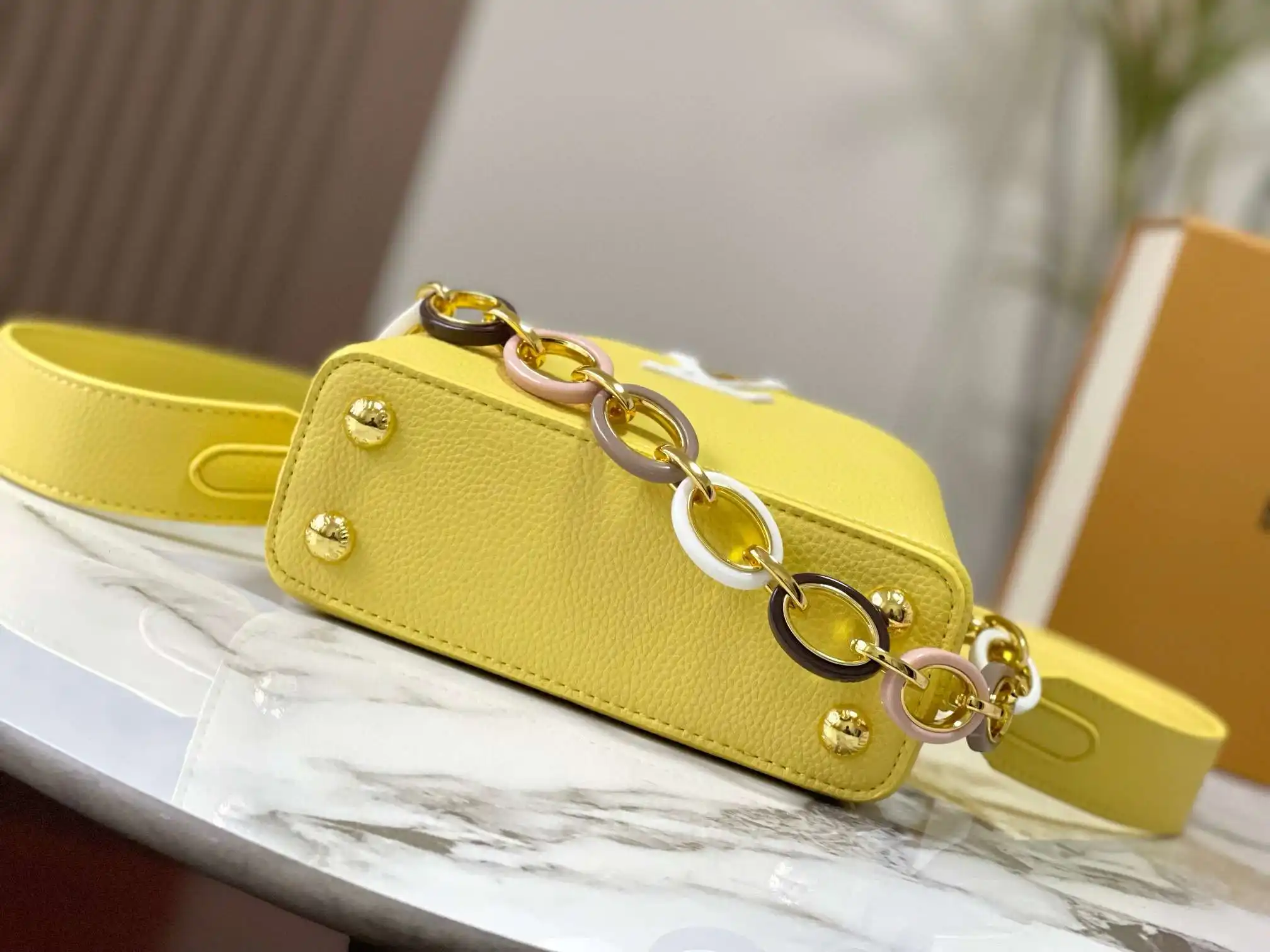 KK02450 (4).webp