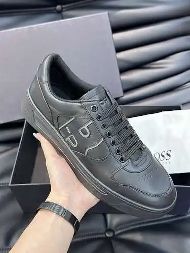 Boss Hombre Código: 0227C00 Talla: 38-44 (45.46 personalizado)