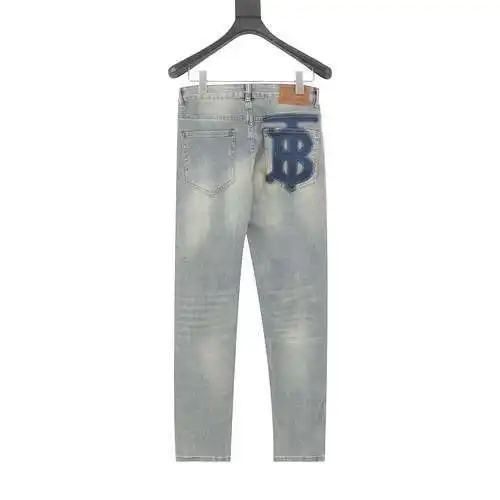 BBR jeans con bolsillo estampado TB en la parte posterior