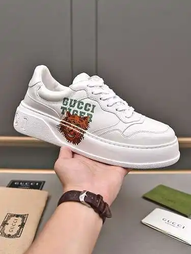 GUCCI Pareja Código de modelo: 0227C30 Talla: Mujer 35-41, Hombre 38-46 (Mujer 41. Hombre 45 46 pers