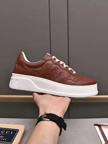 GUCCI Pareja Código de modelo: 0227C20 Talla: Mujer 35-41, Hombre 38-46 (Mujer 41. Hombre 45 46 pers