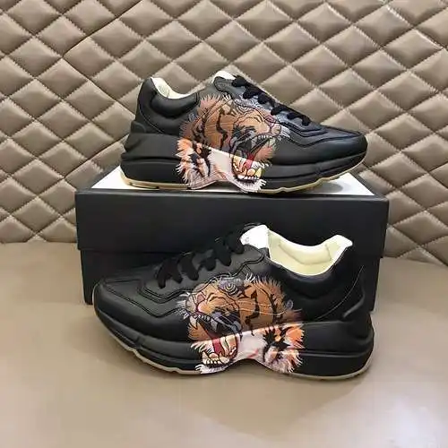 Zapatos GUCCI para hombre y mujer Código: 0304C00 Talla: mujer 35-39, hombre 38-44 (45 personalizado