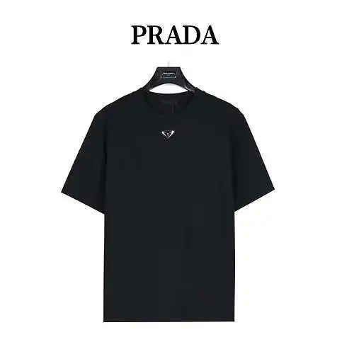 PRD/Prada short-sleeved T-shirt with metal triangle logo on the collar