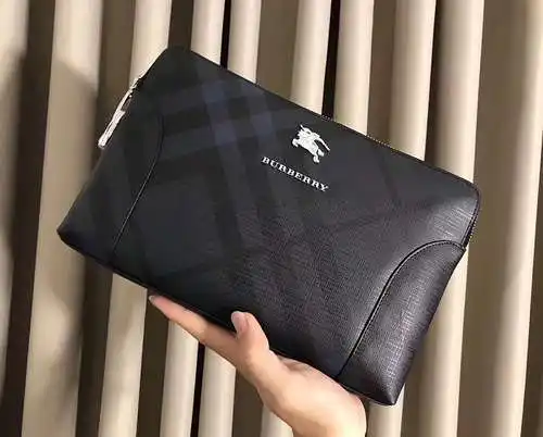 Bolso clutch para caballero, elaborado en piel vacuna original importada, alta calidad, entrega en b