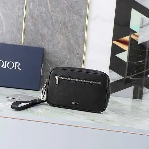 Bolso clutch especial D's para hombre, elaborado en piel vacuna original importada, alta calidad, en