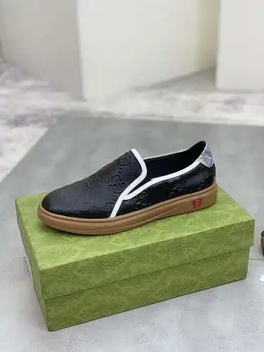 Zapatos de hombre GUCCI Código: 0223B50 Talla: 38-44