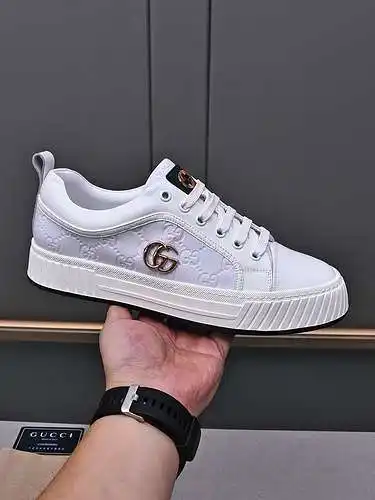 Zapatos de hombre GUCCI Código: 0317B40 Talla: 38-44 (45 personalizados)