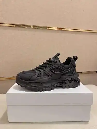 Zapatos de hombre Versace Código: 0313B70 Talla: 38--44