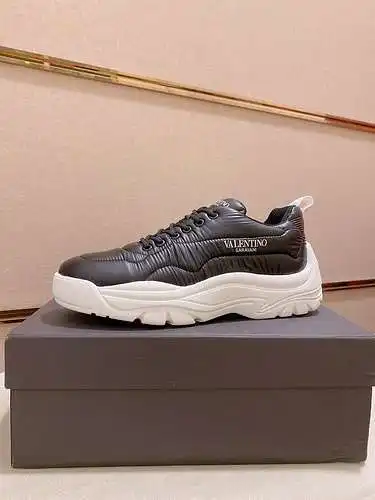 Zapatos de hombre Valentino Código: 0313B90 Talla: 38--44 (45 se pueden personalizar)